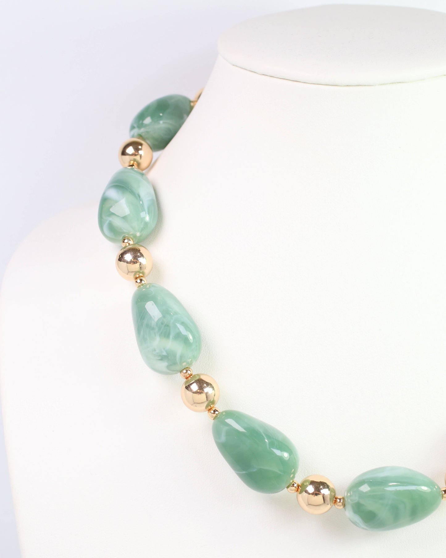 Giana Swirl Beaded Necklace Jade