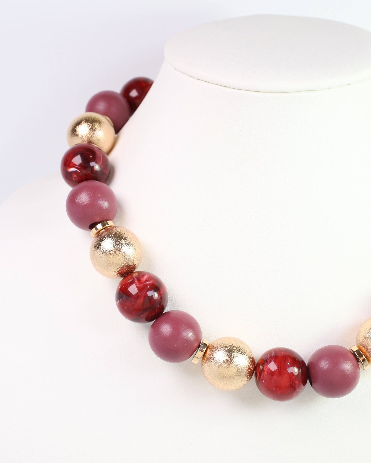 Elaine Beaded Ball Necklace Wine