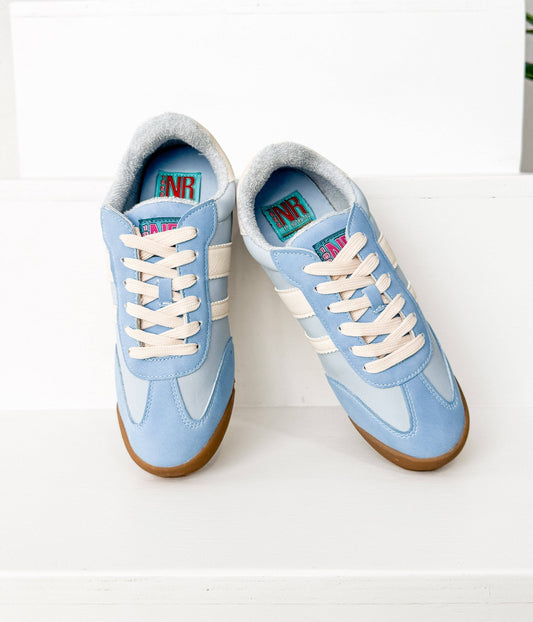 Madrid Sneaker in Light Blue