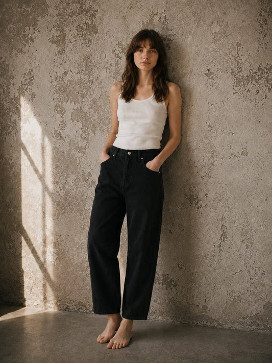 Crop Straight Black Denim | Luzina
