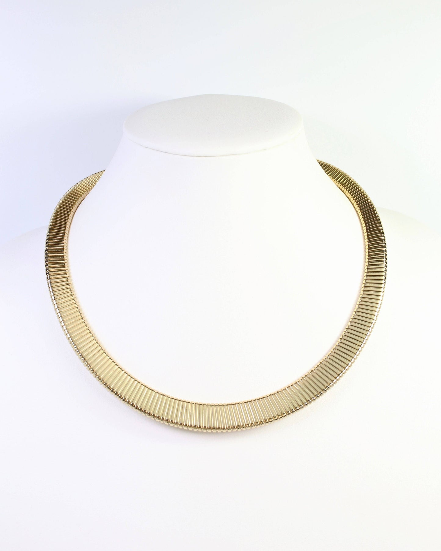 Monroe Herringbone Necklace Gold | Caroline Hill