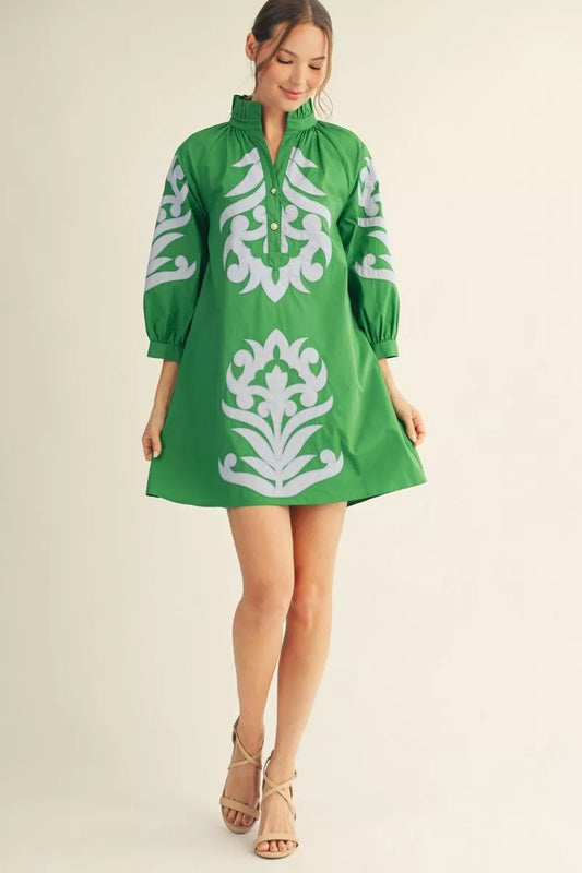 Emerald Estate Shift Dress | Jodifl