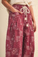 BANDANA PRINT PLEATED BARREL PANTS MP5390