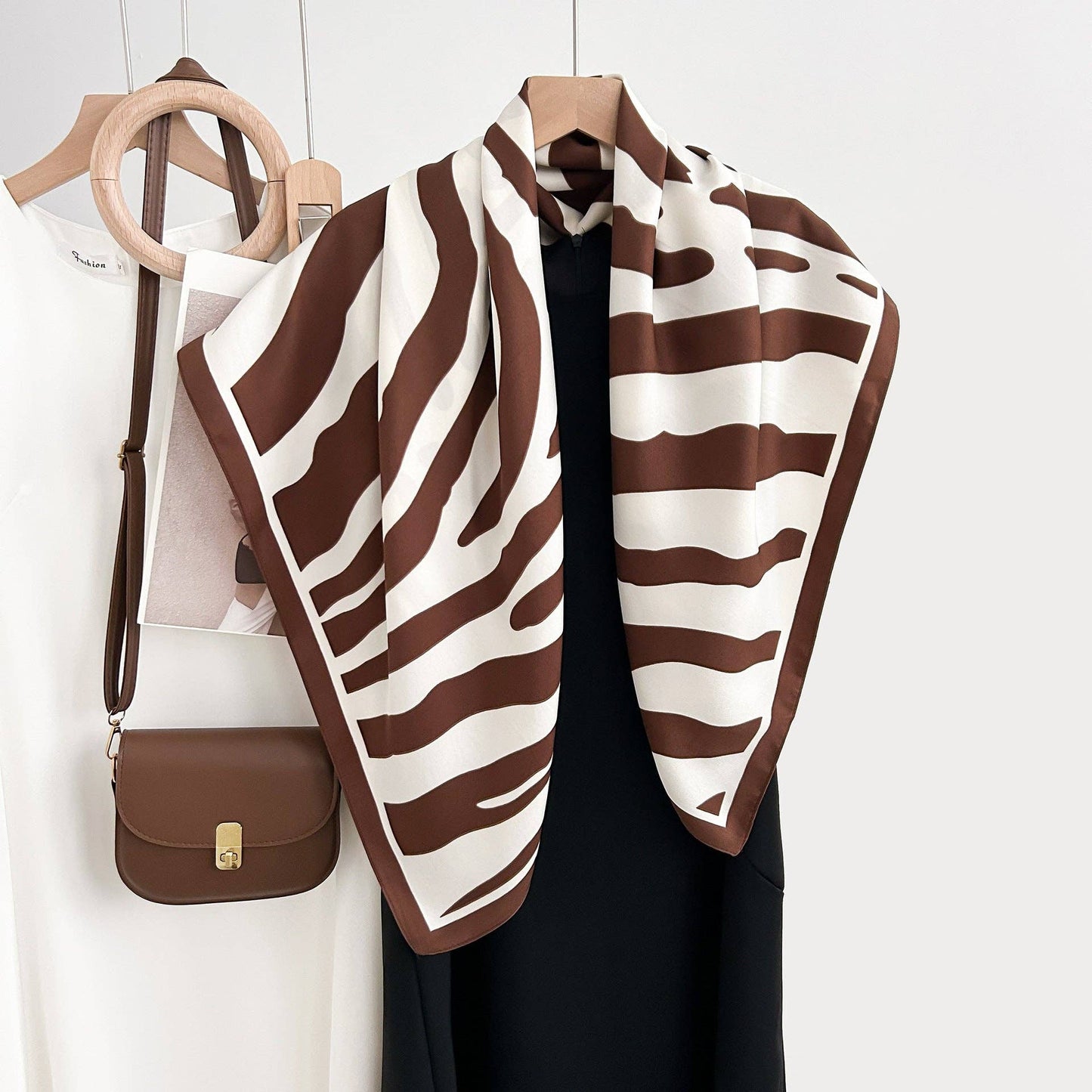 Retro Stripe Print  Scarf (3 Colors)