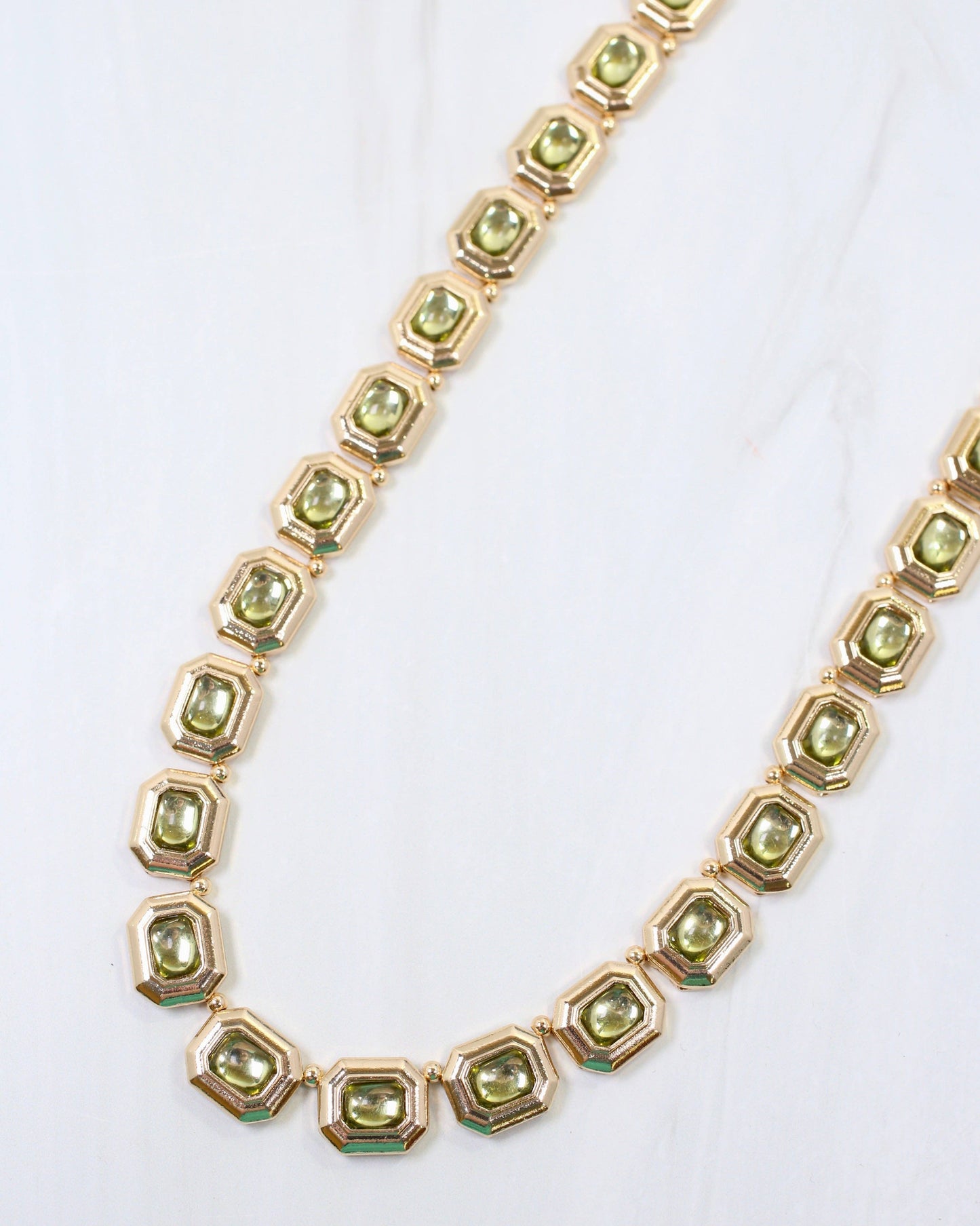 Beverly Stone Necklace Olive