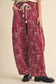 BANDANA PRINT PLEATED BARREL PANTS MP5390