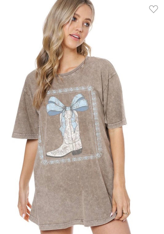The Boot & Bow Tee