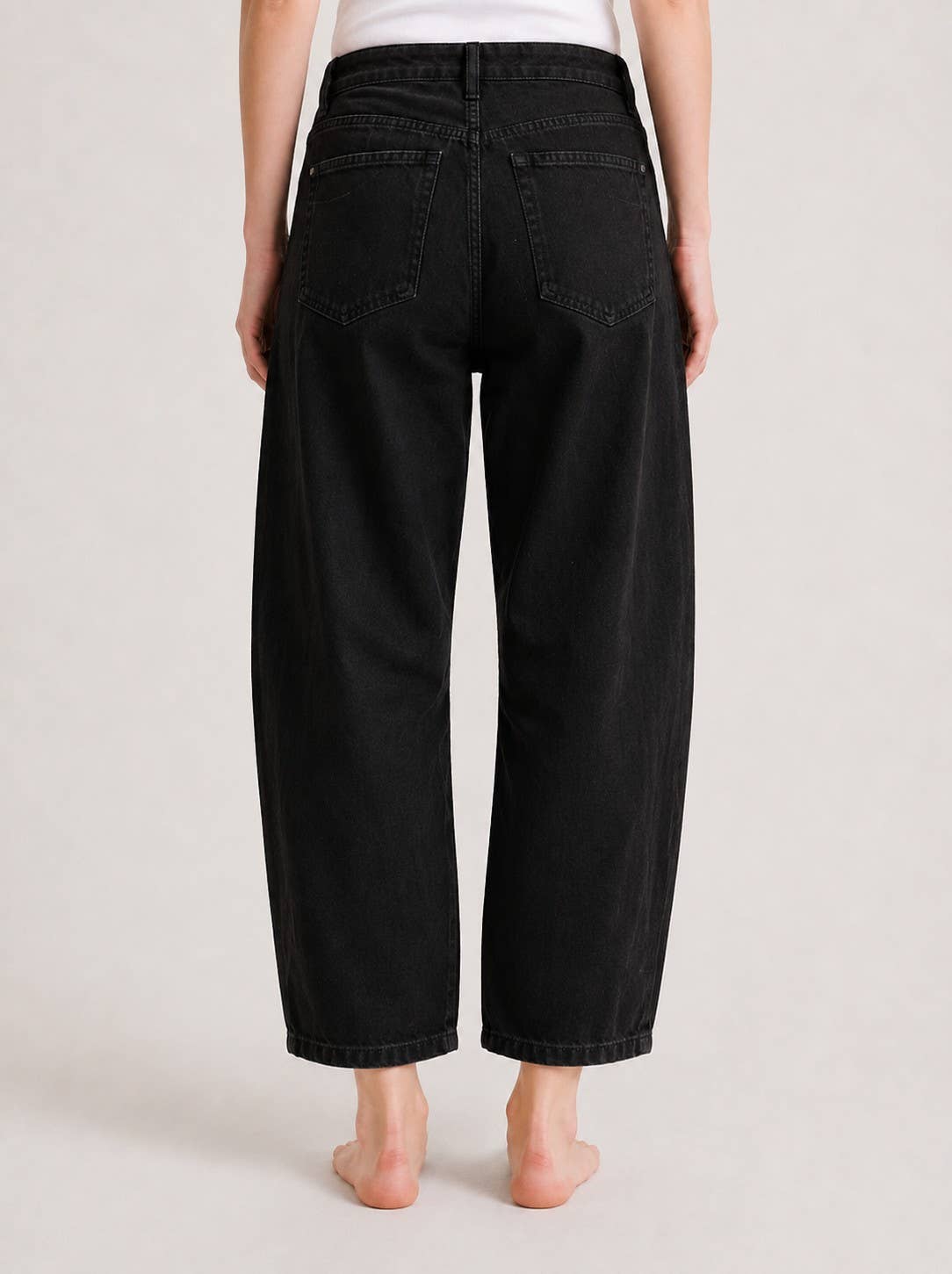 Crop Straight Black Denim | Luzina