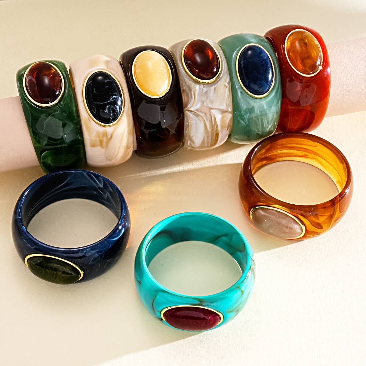 Vintage Oval Ombré Bangle