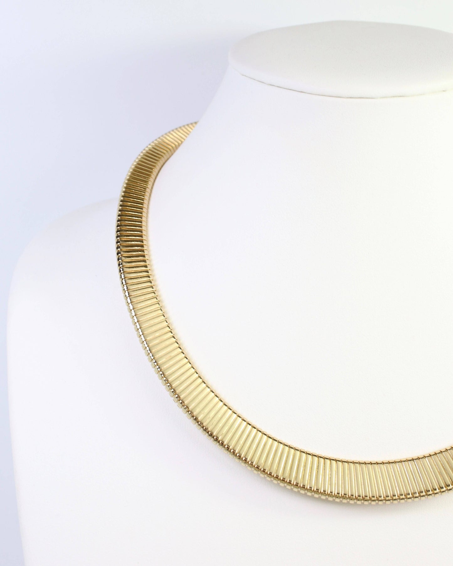 Monroe Herringbone Necklace Gold | Caroline Hill
