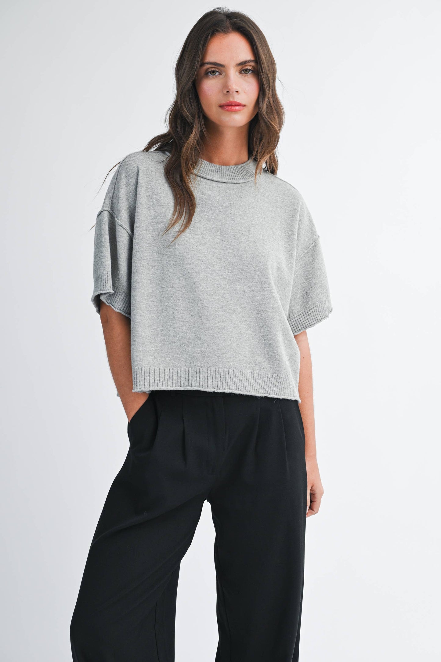 Cropped Short Knit | AEMI & Co