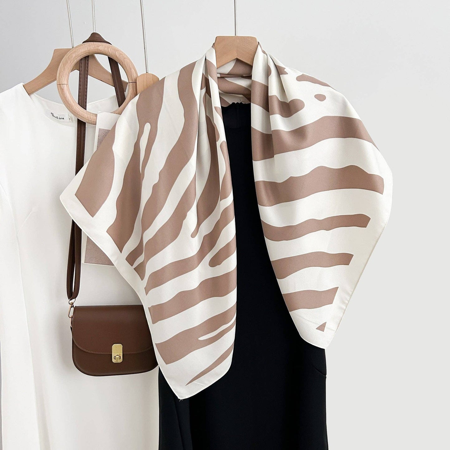 Retro Stripe Print  Scarf (3 Colors)