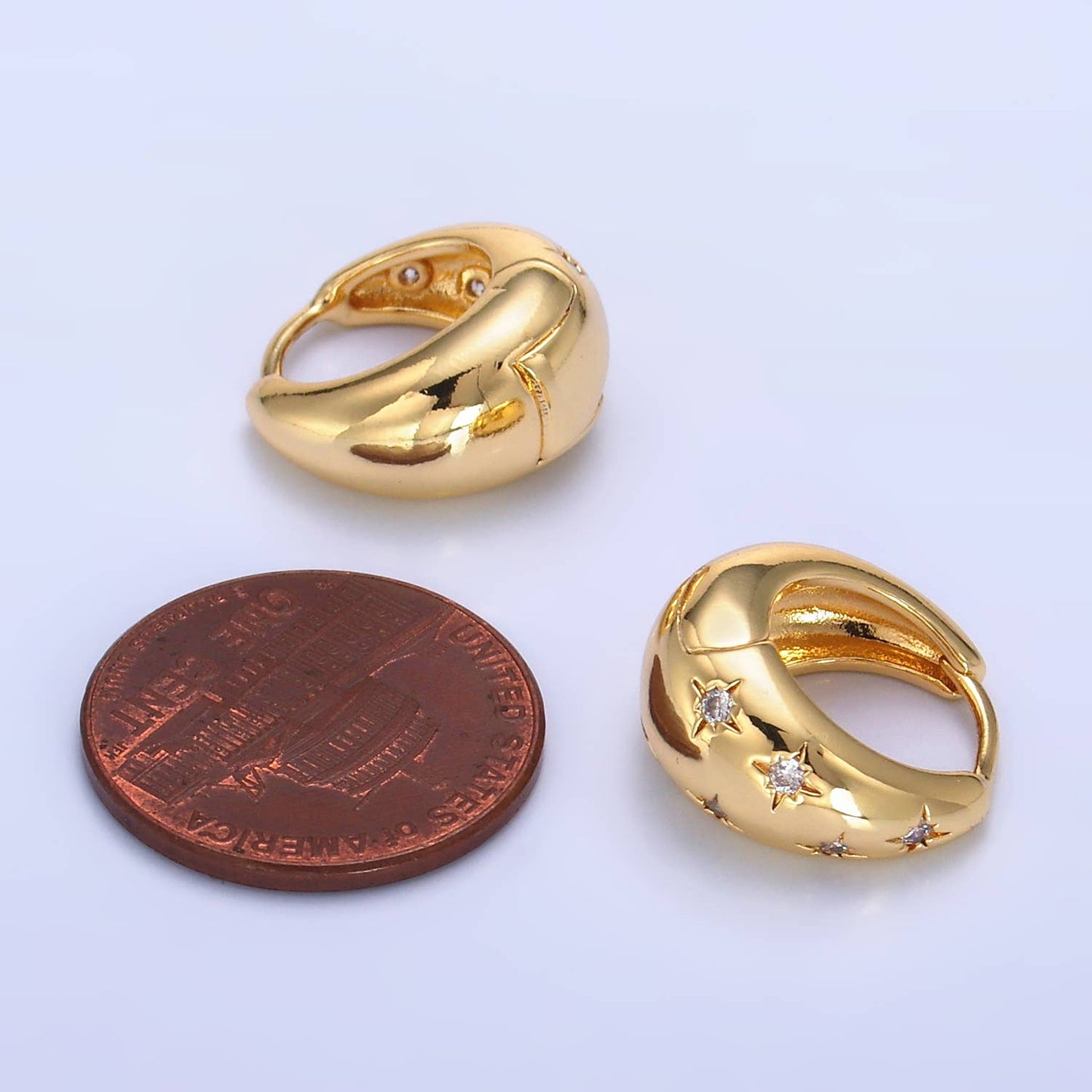 Minimalist Dome Gold Huggie's