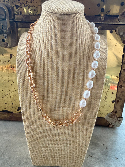 Half & Half Pearly Chain Necklace