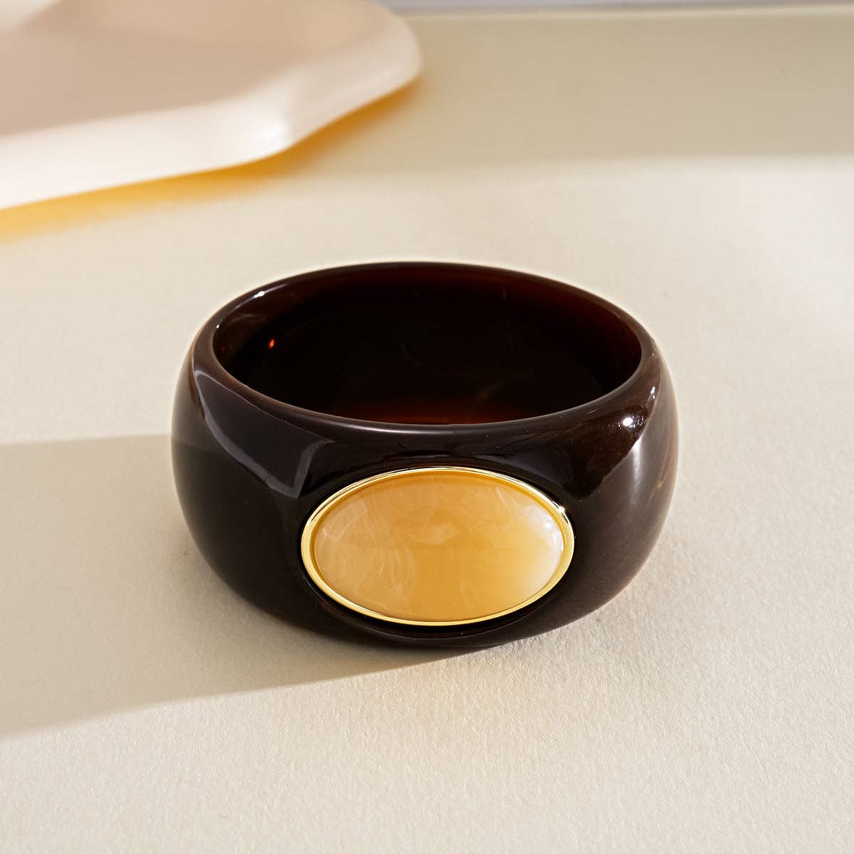 Vintage Oval Ombré Bangle