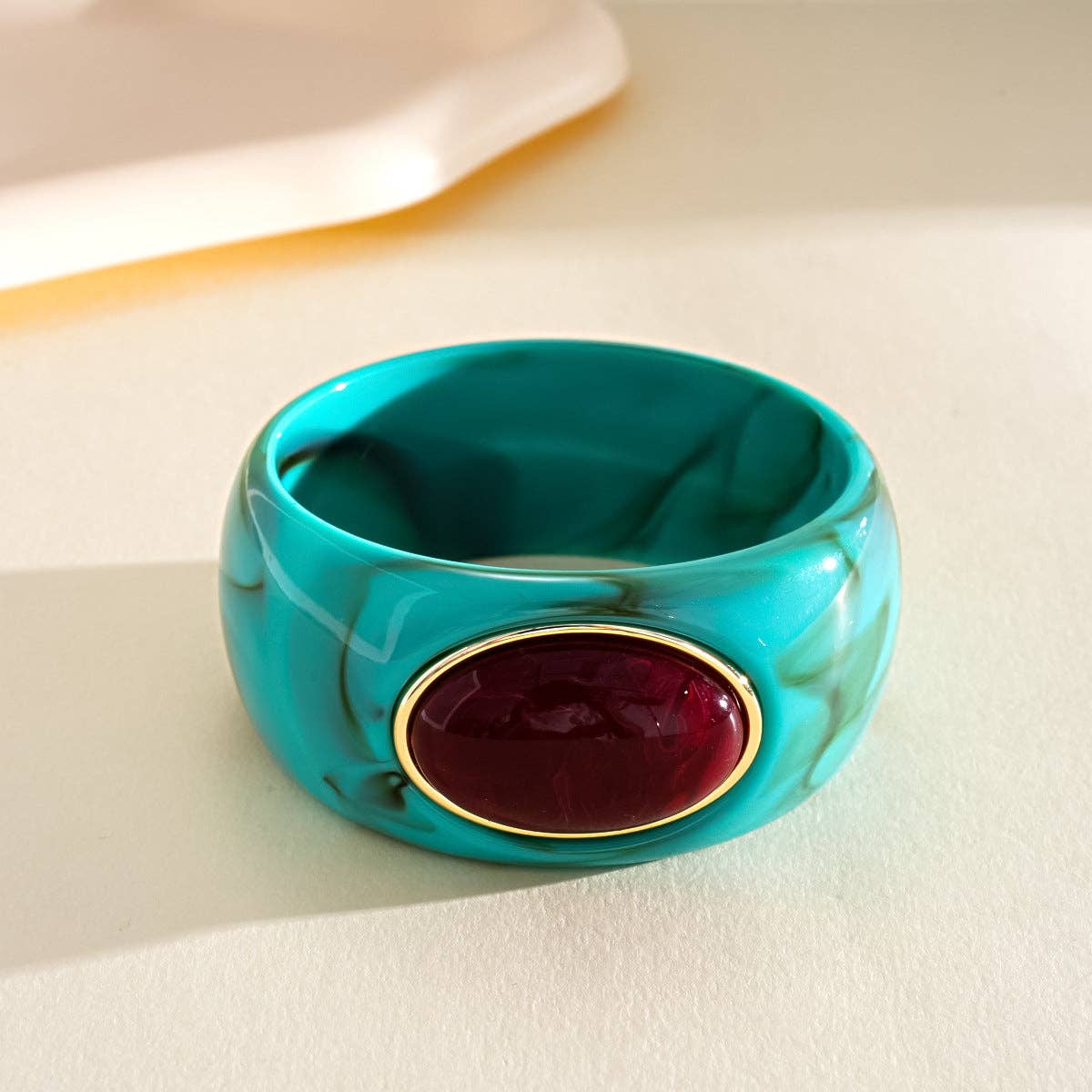 Vintage Oval Ombré Bangle