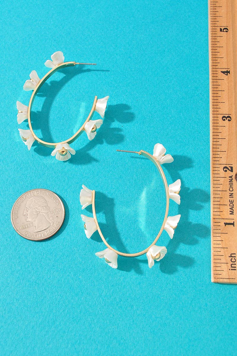 Daisy Flower Charm Hoop Earrings