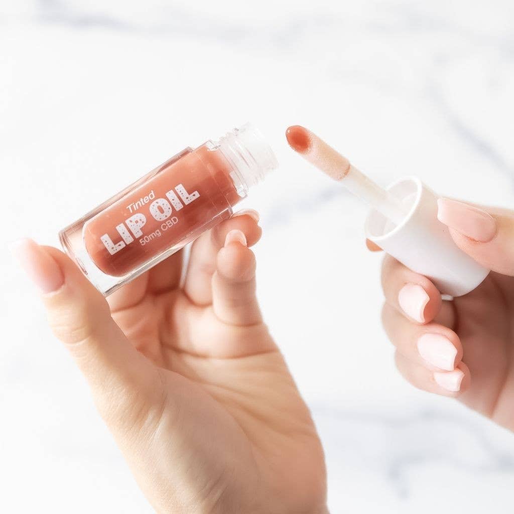 Twine CBD Lip Oil  – Tinted Mocha
